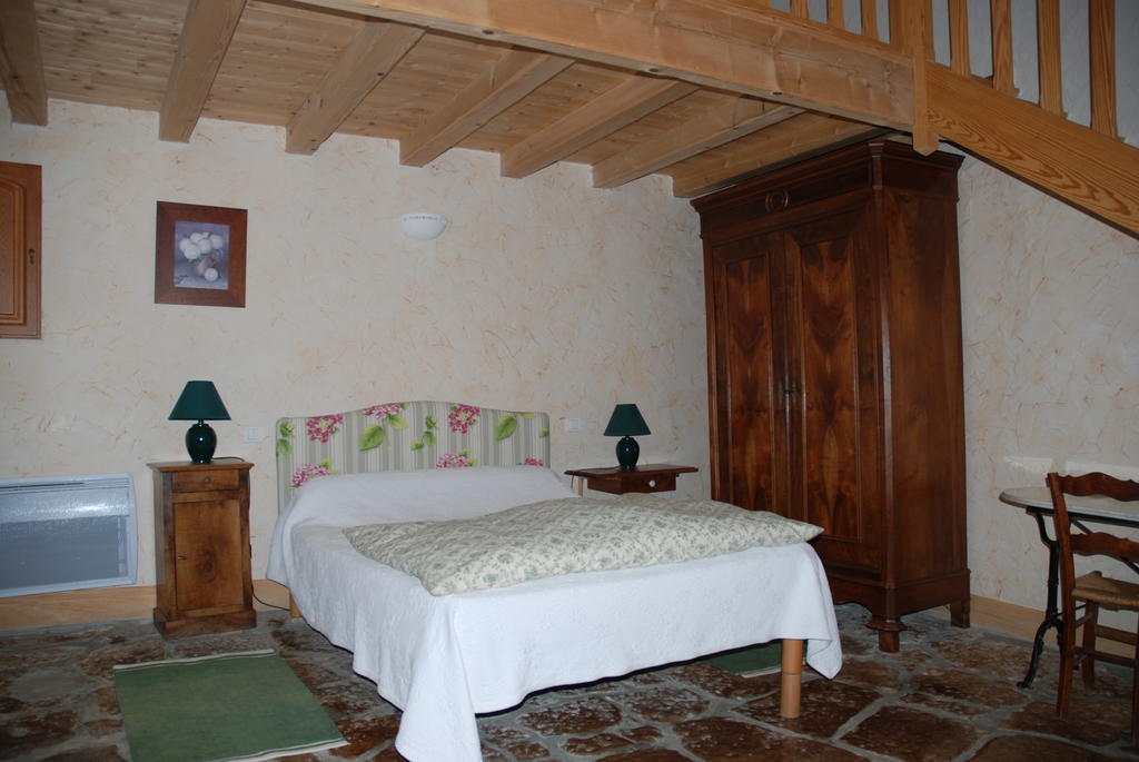 Bed and Breakfast Couette Et Potager D'Antan Melle  Номер фото